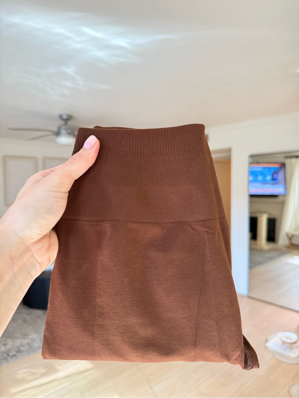 Alphalete Amplify Legging - Rich Brown - Small - Picture 5 of 5